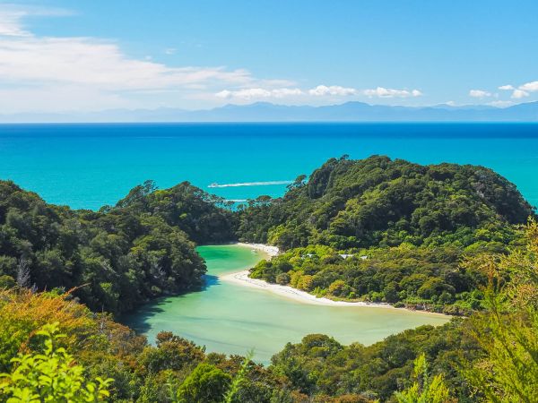 The stunning Abel Tasman in New Zealand